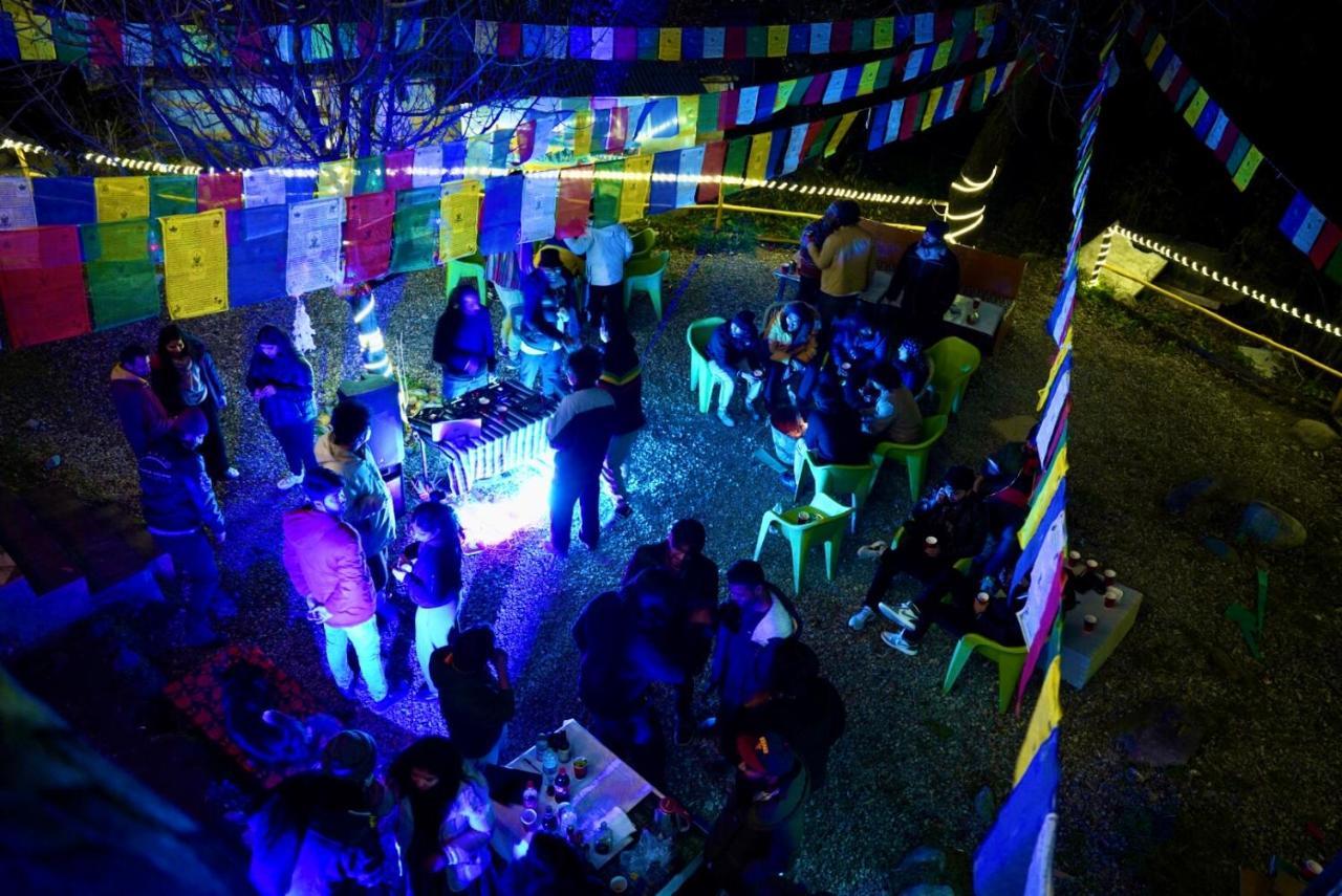 Hostel 360 Degree Manāli Eksteriør billede