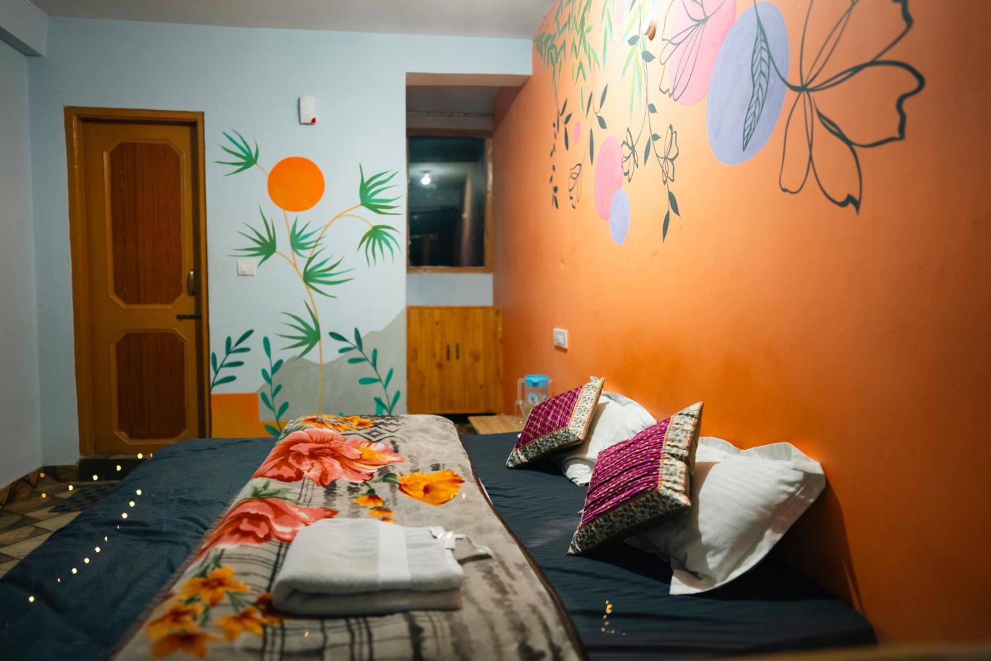 Hostel 360 Degree Manāli Eksteriør billede